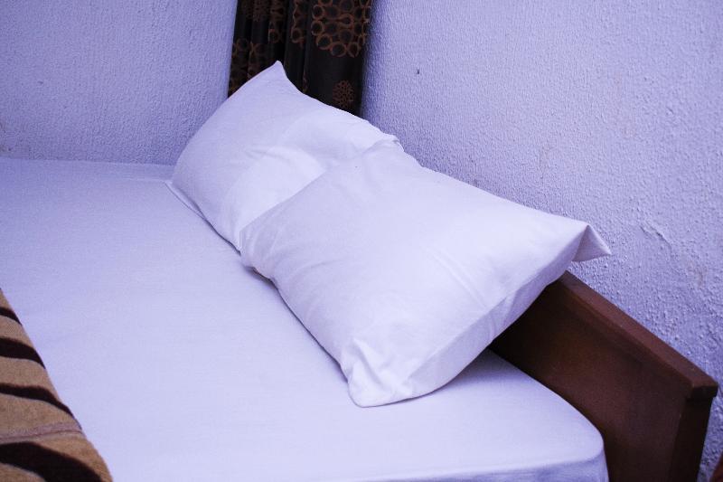 Day By Day Hotel Lagos Esterno foto