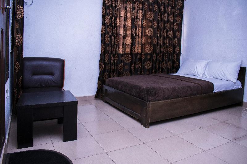Day By Day Hotel Lagos Esterno foto