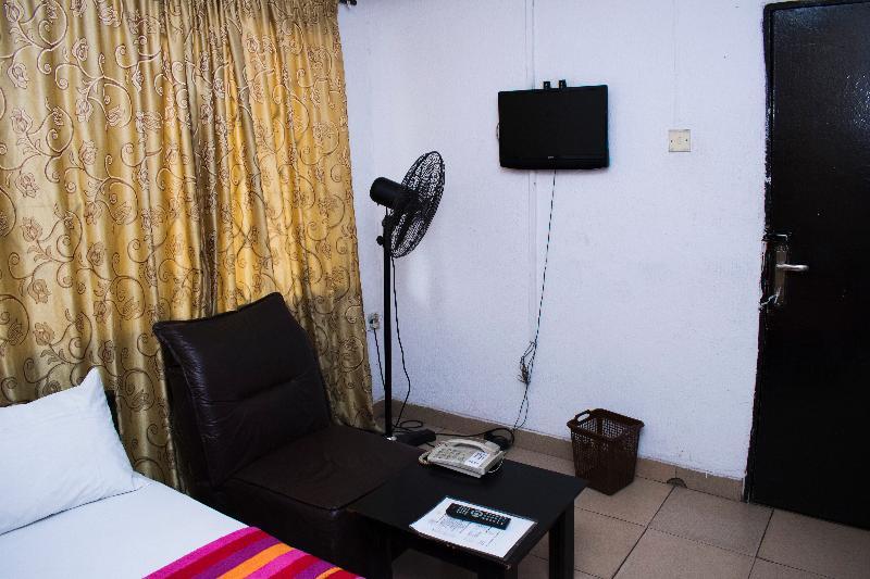Day By Day Hotel Lagos Esterno foto
