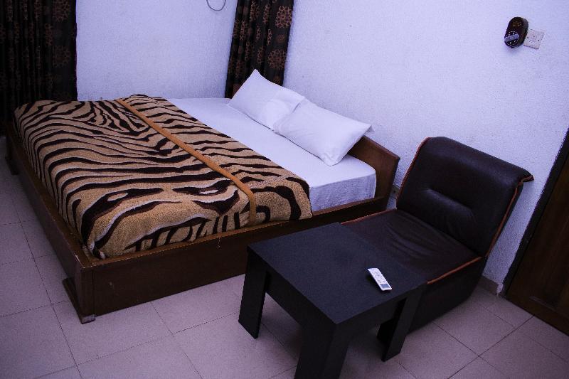 Day By Day Hotel Lagos Esterno foto